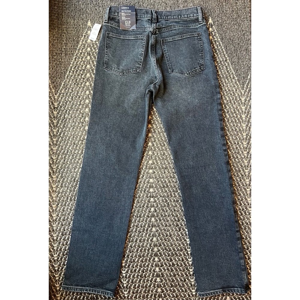 NWT GAP women’s High Rise Straight jeans in size 27/4 faded black wash - Picture 2 of 10